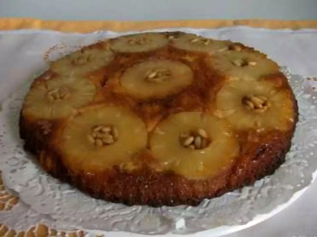 TORTA ROVESCIATA ALL'ANANAS CON PINOLI - foto 2
