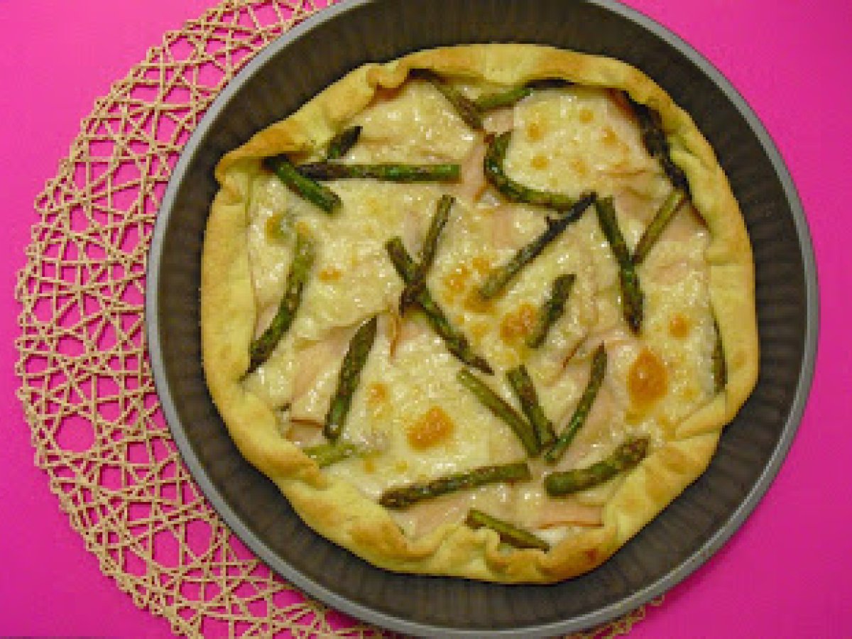 Torta rustica agli asparagi e arrosto di tacchino