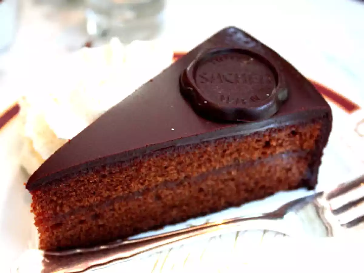 Torta Sacher, la ricetta per prepararla a casa