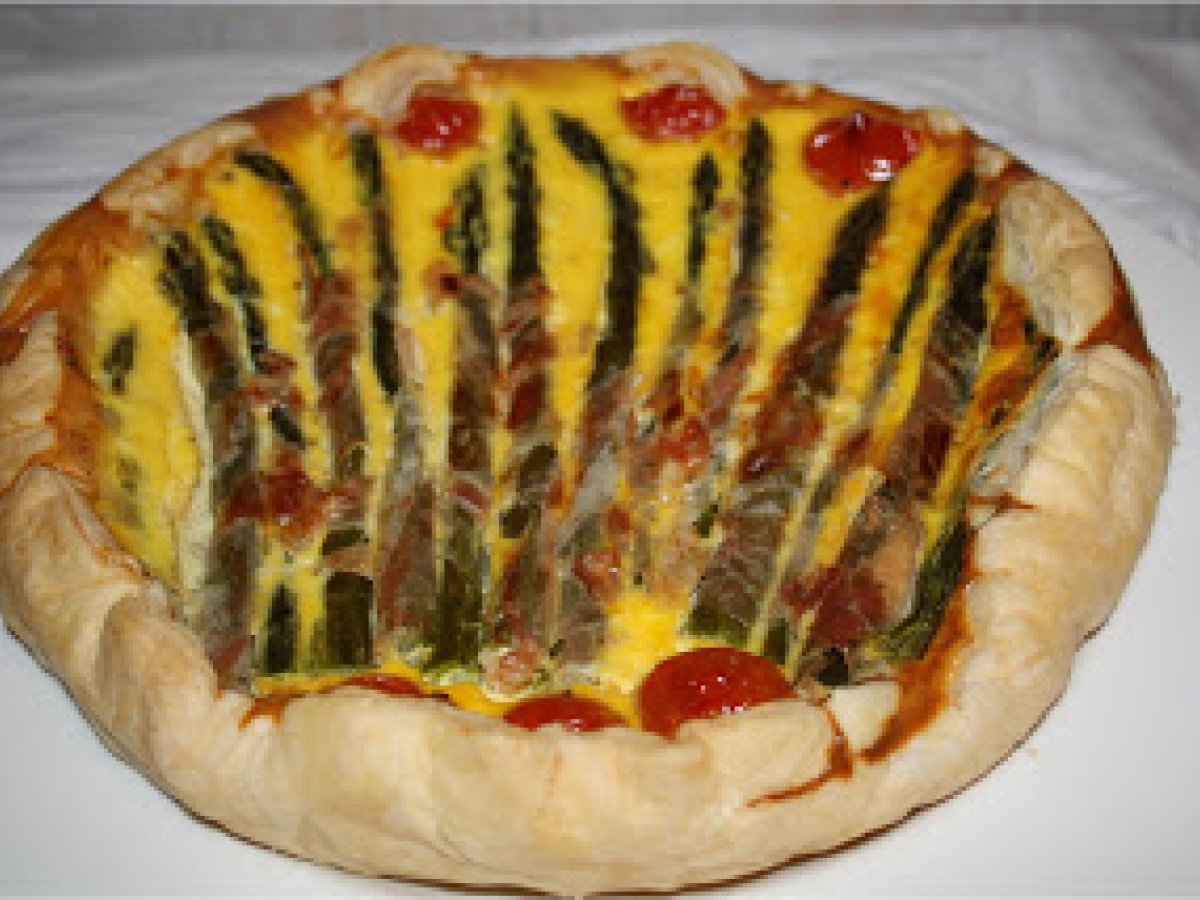 Torta salata agli asparagi