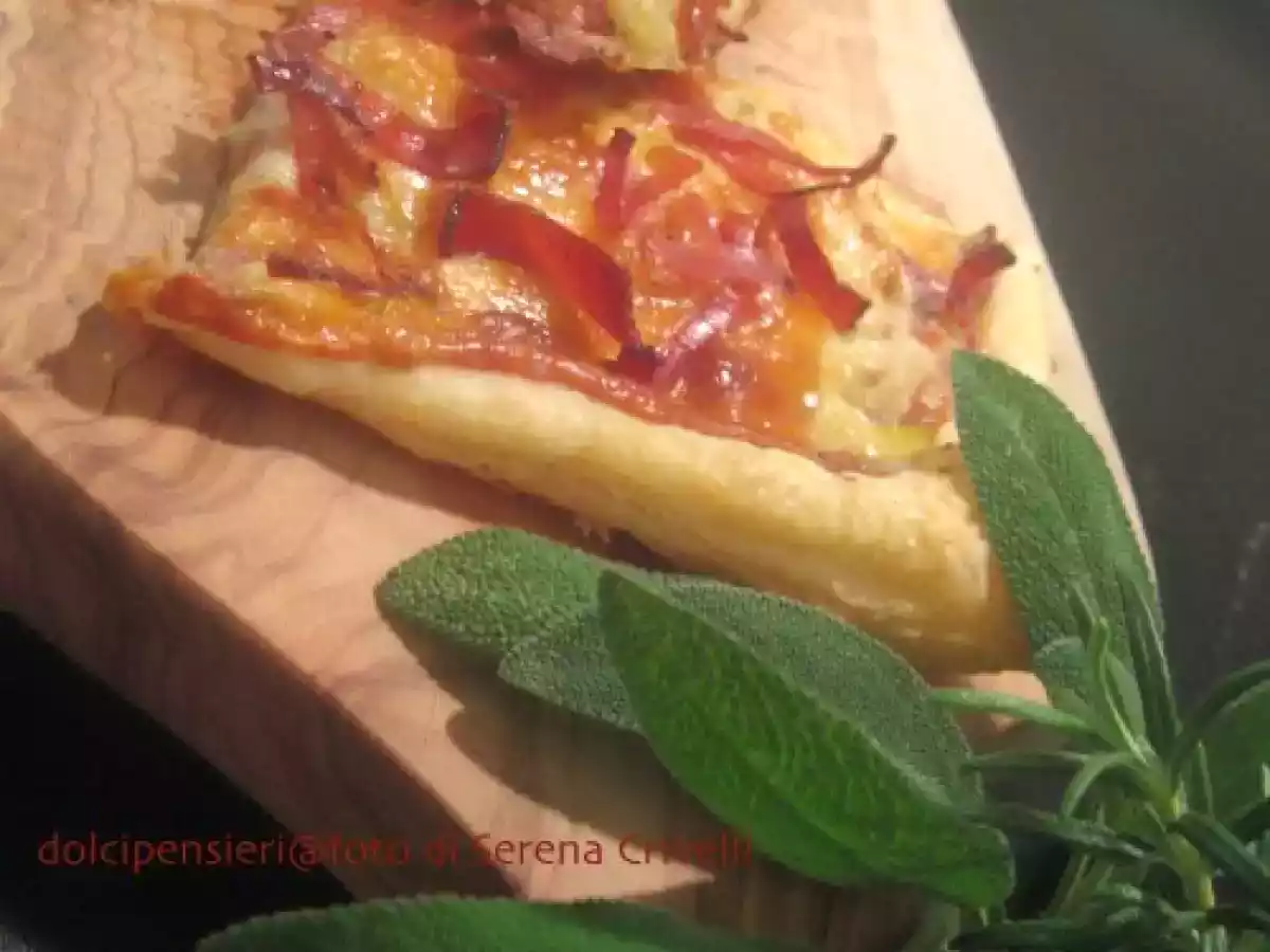 TORTA SALATA CON ASIAGO E SPECK di Dolcipensieri - foto 3