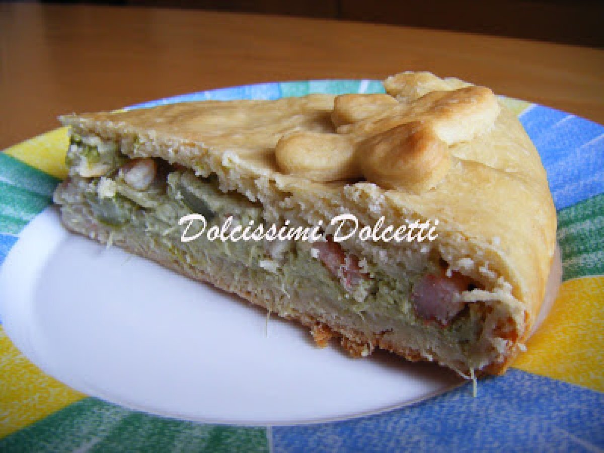Torta salata con asparagi e gamberetti