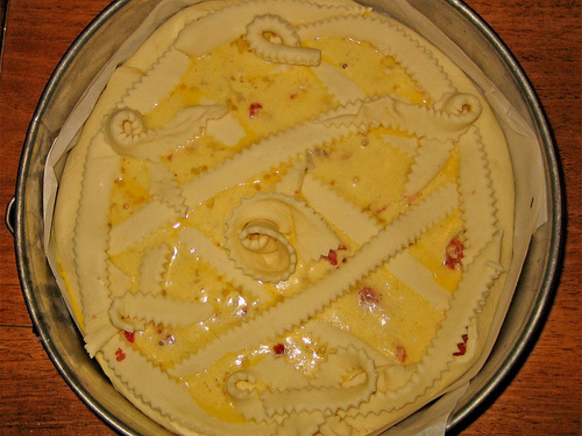 Torta salata con cipolla e salsiccia - foto 3