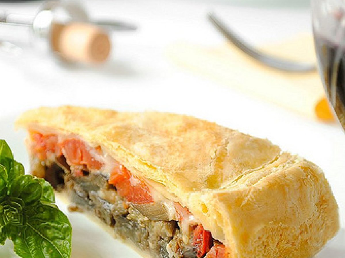 Torta Salata con Melanzane, Pomodori e Caciocavallo - foto 2