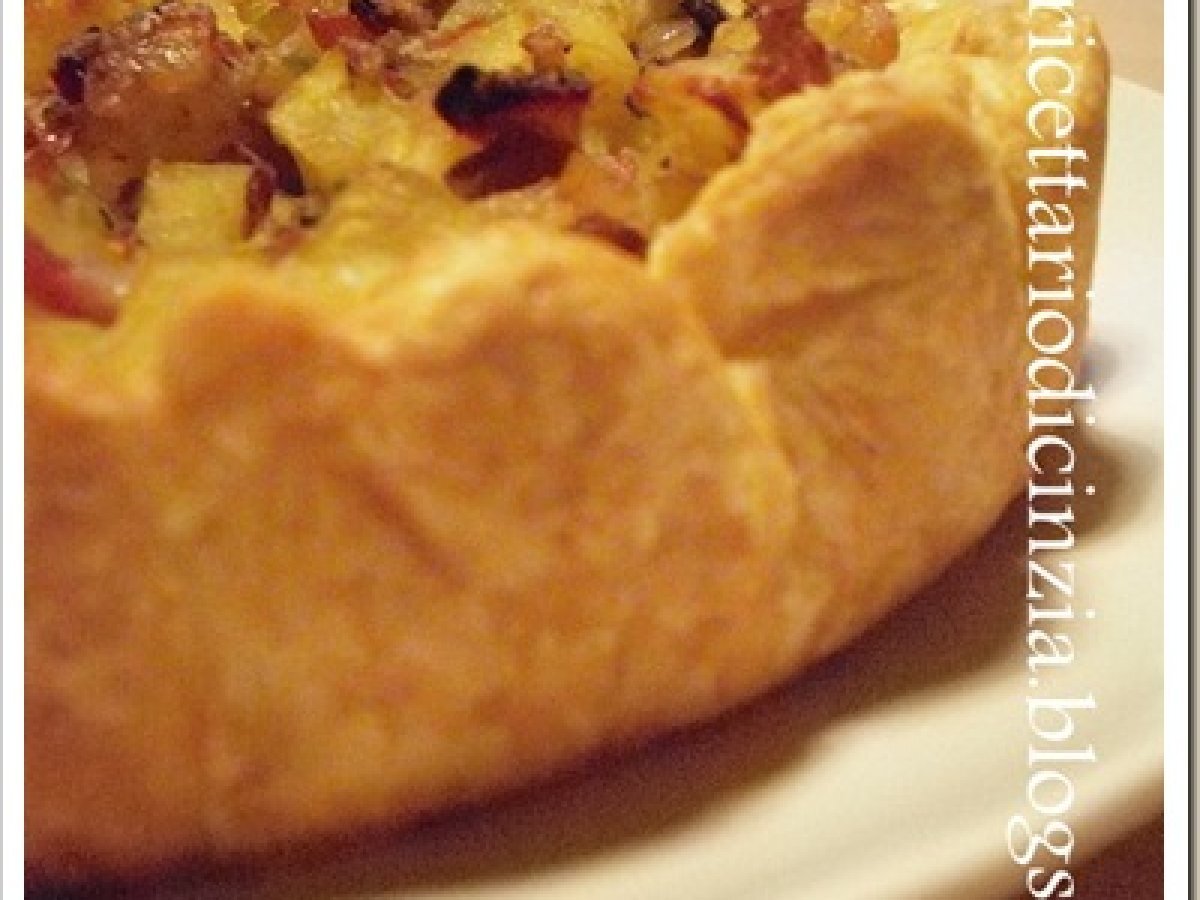 Torta salata con patate e porcini