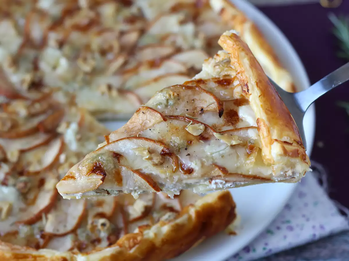 Torta salata di pere, gorgonzola e noci: un irresistibile abbinamento agrodolce - foto 3
