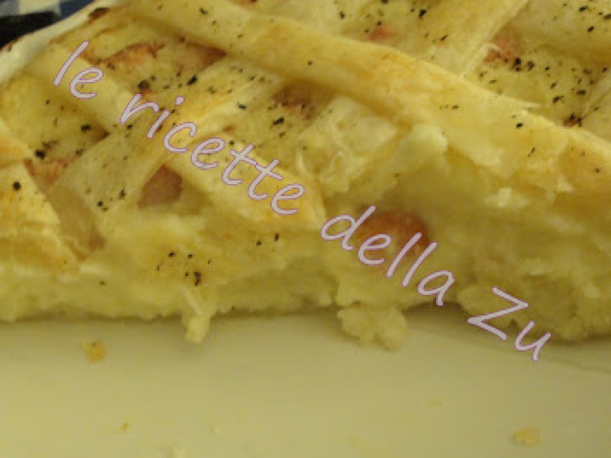 Torta salata di sfoglia con Purè filante e Wurstel - foto 2