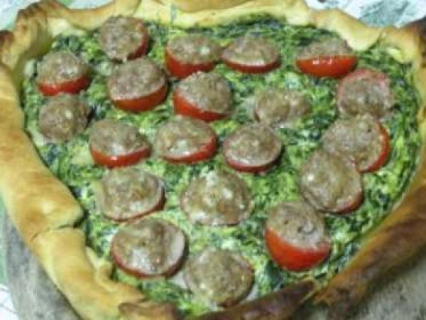 Torta salata di spinaci e ricotta con polpettine nei pomodorini., foto 2