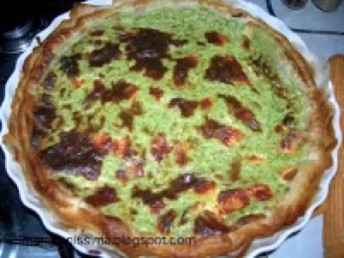 Torta Salata: pasta sfoglia, broccoli e formaggio Bel Paese