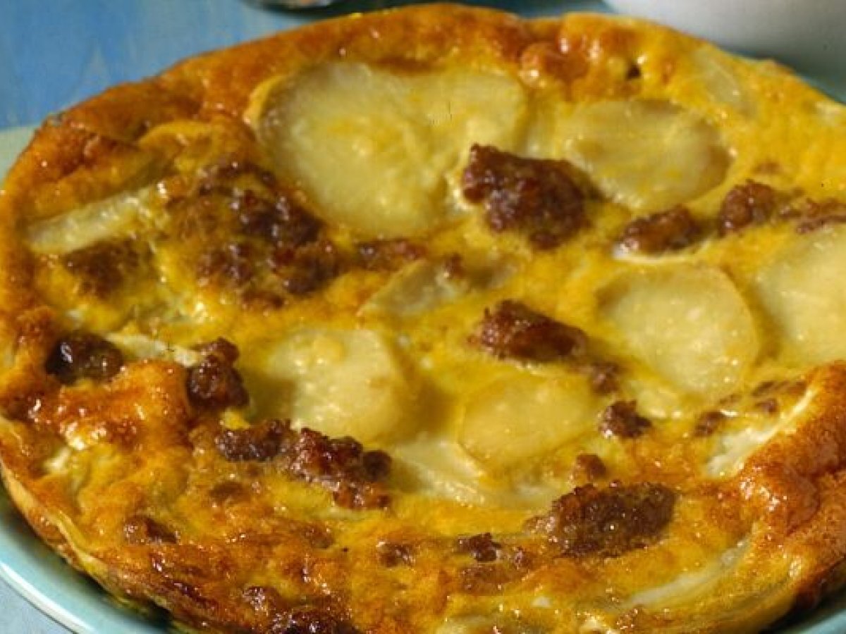Torta salata patate e salsiccia
