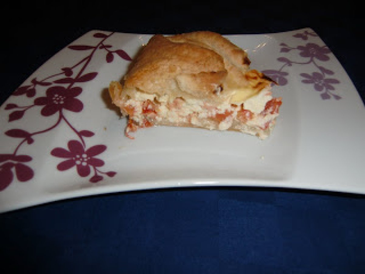 TORTA SALATA POMODORINI E SALMONE
