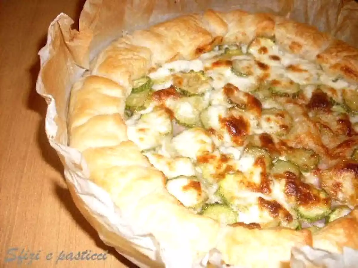 Torta salata prosciutto, zucchine e stracchino - foto 2