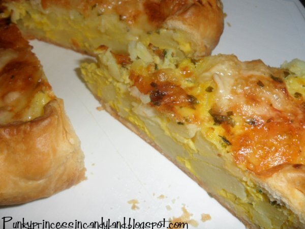 TORTA SALATA VEGETARIANA CON PATATE FILANTI, foto 2
