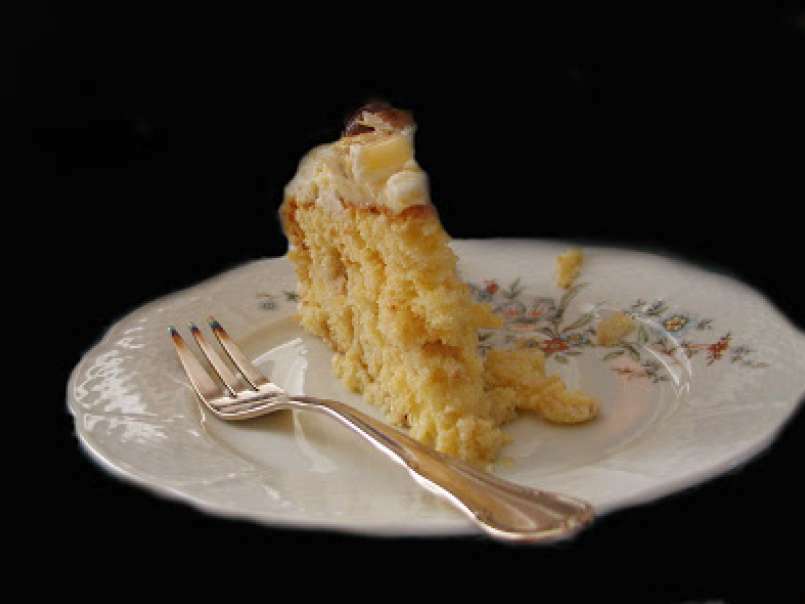 Torta soffice con crema e banane, foto 1