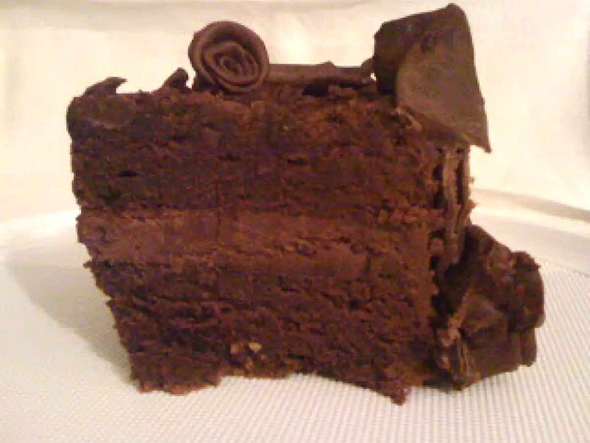 TORTA TARTUFATA.. rose e ventagli di cioccolato - foto 3