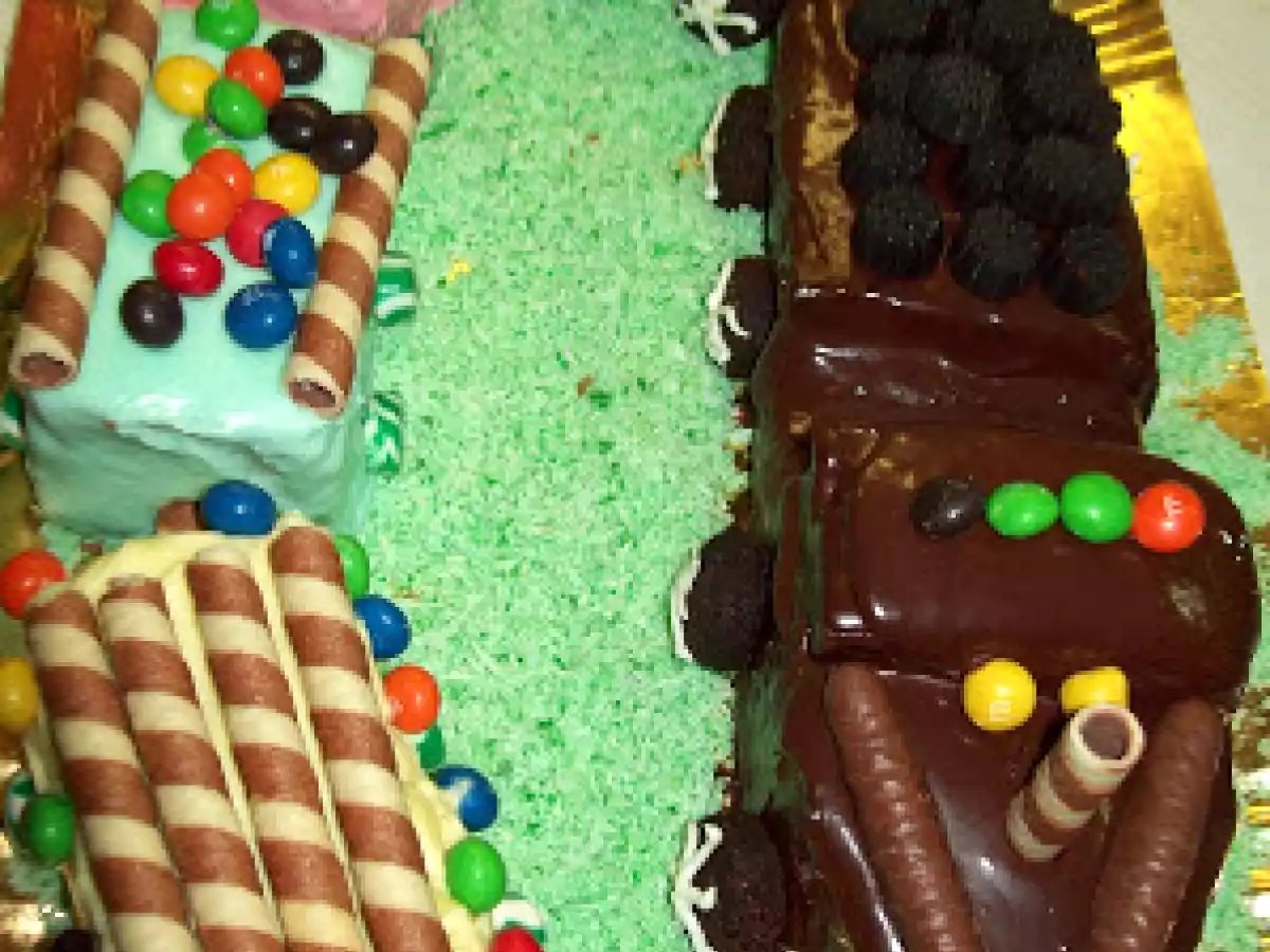 TORTA TRENINO PER IL MIO BAMBINO - foto 2