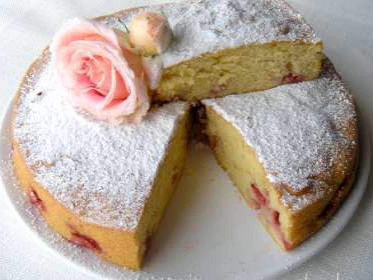 torta vasetti e fragole