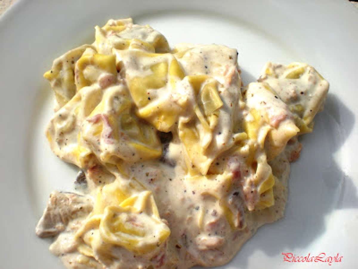 Tortelli ai funghi con funghi, prosciutto e maggiorana ...