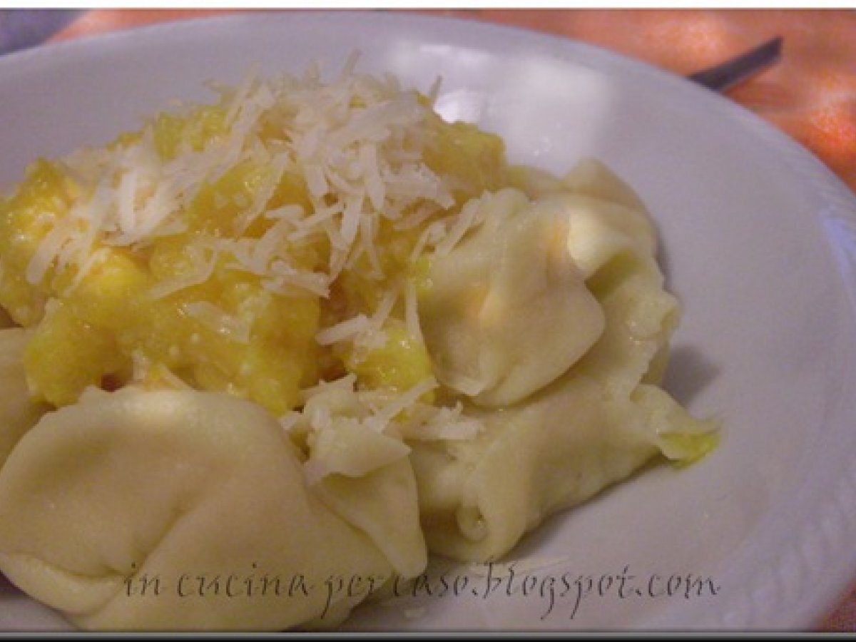 Tortelli alla zucca, mascarpone e grana