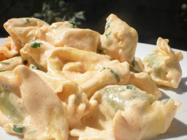 Tortelli Ricotta e Spinaci con Panna e Zafferano