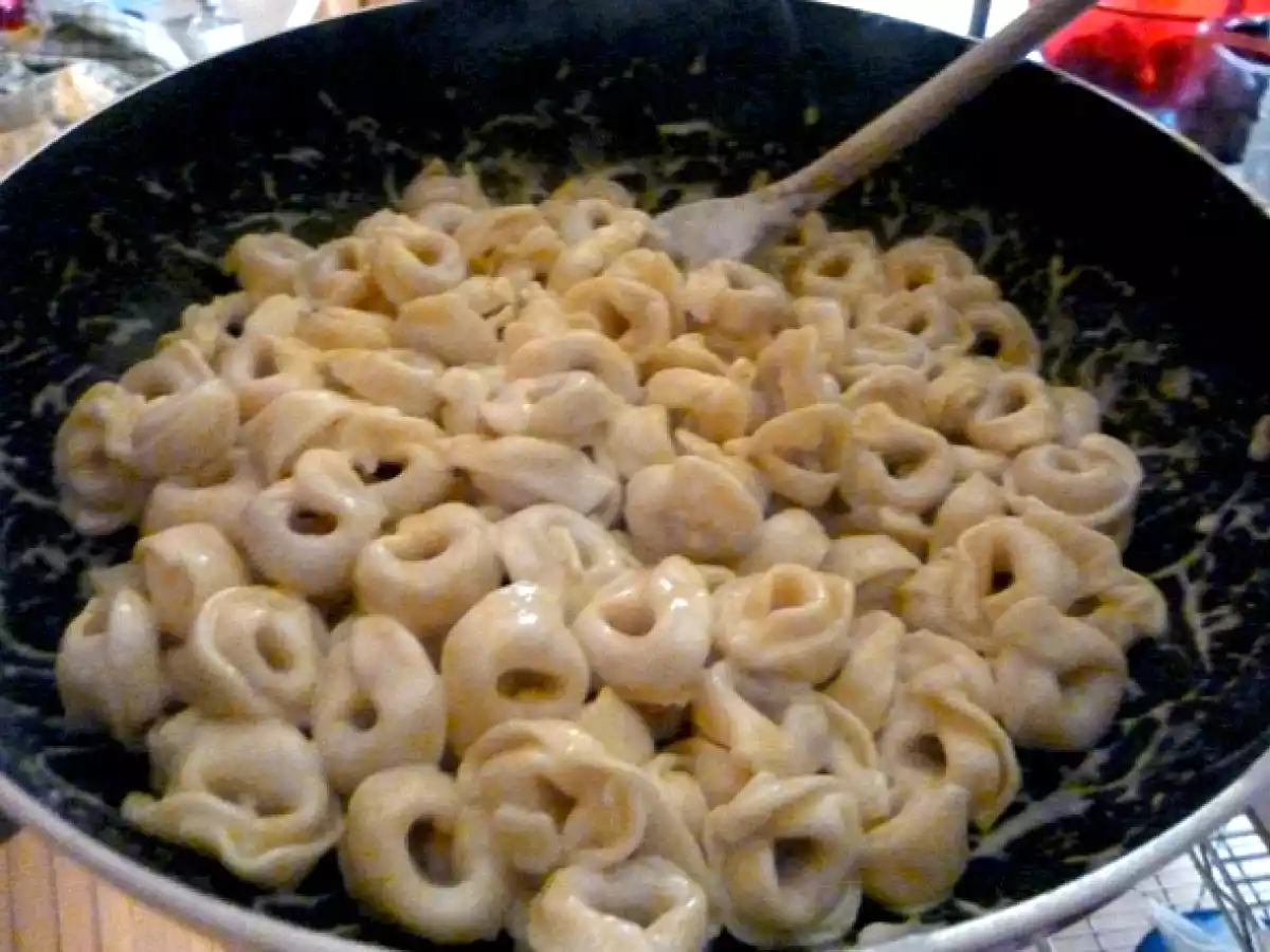 Tortellini alla Panna