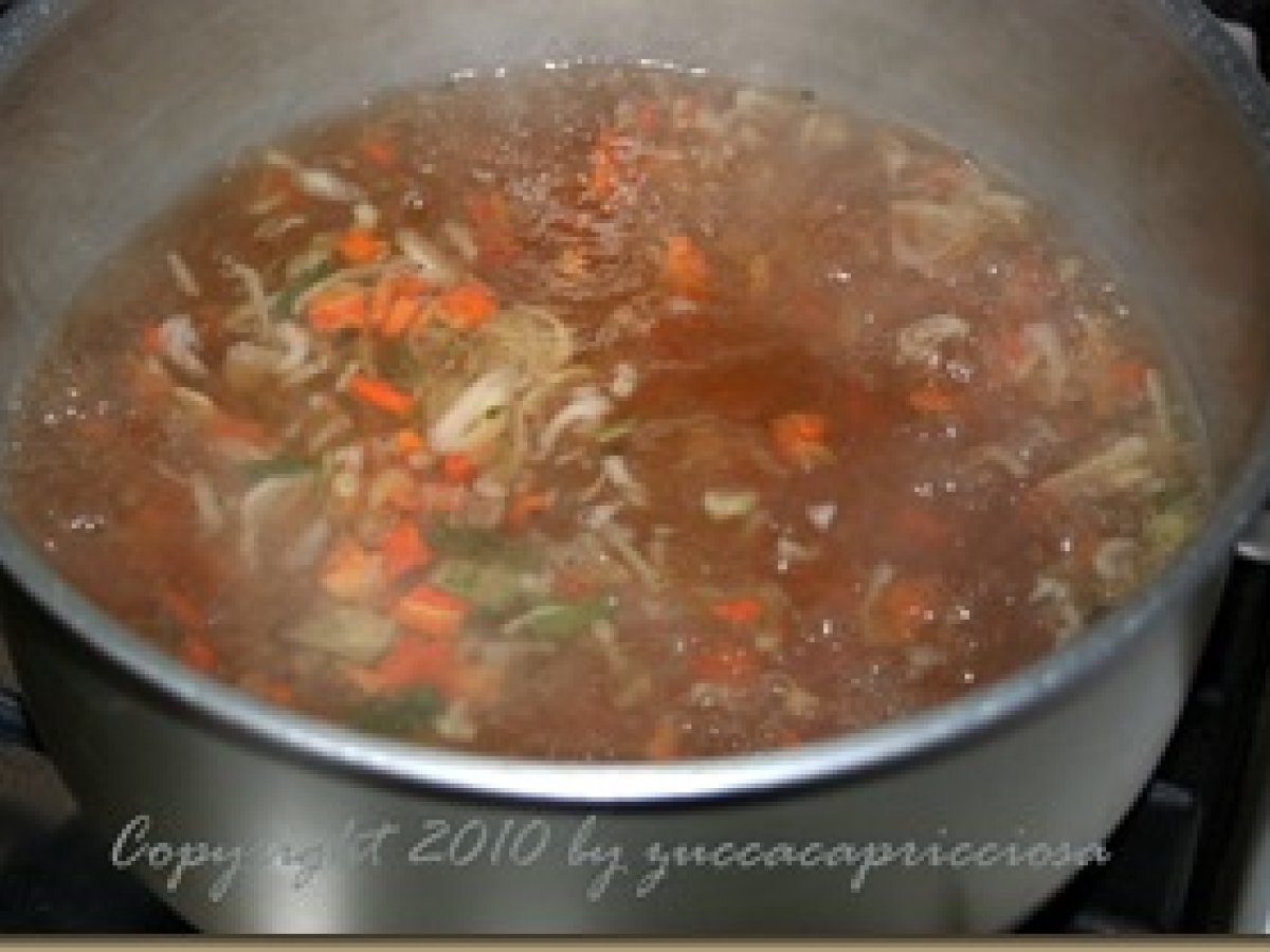 Tortellini freschi in brodo - foto 3