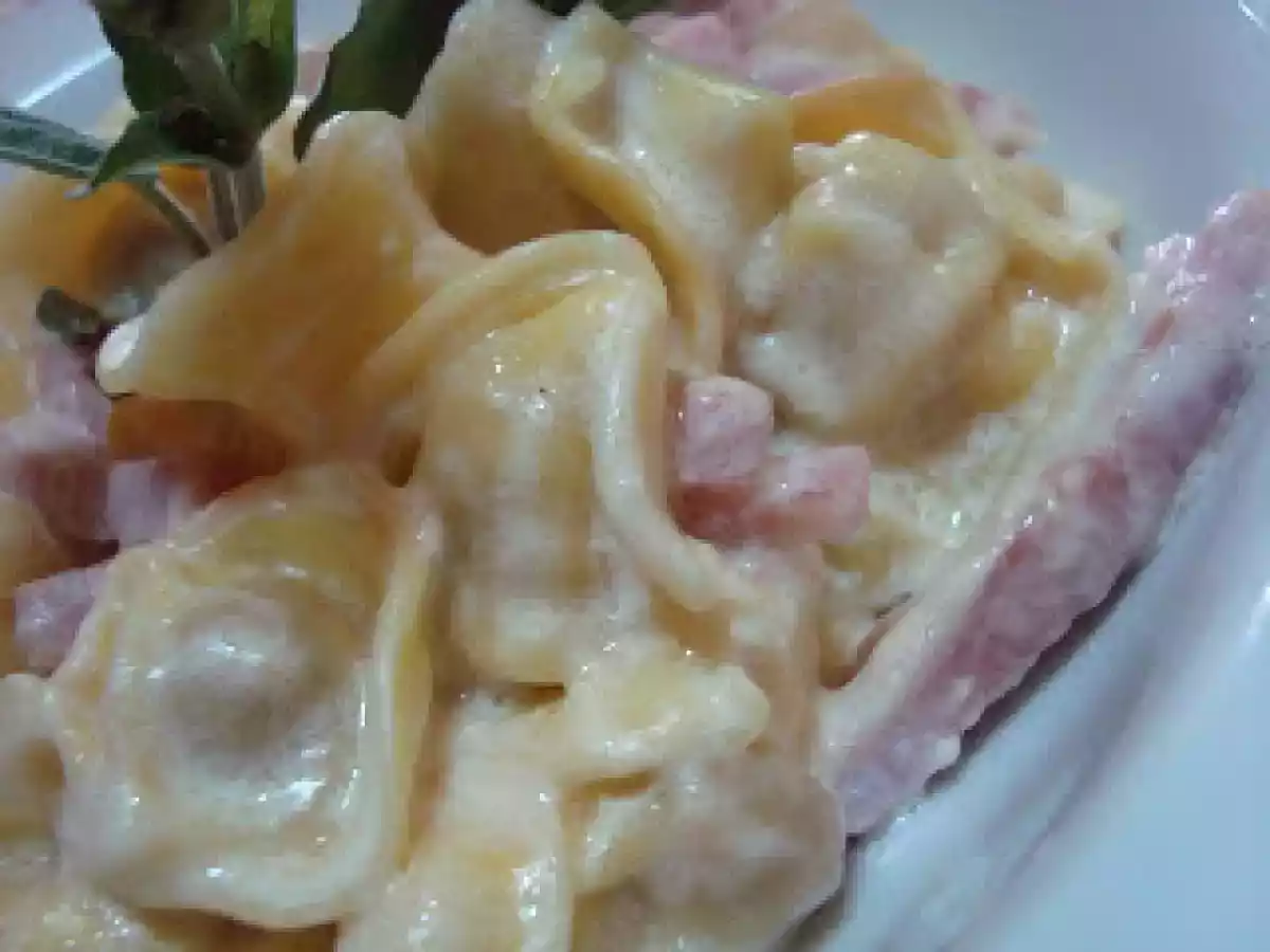 Tortellini panna e prosciutto - foto 3