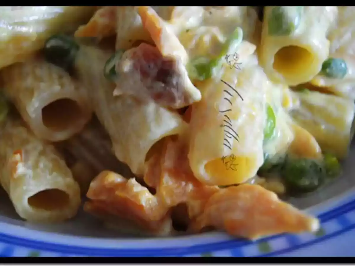 Tortiglioni al salmone e zafferano - foto 2