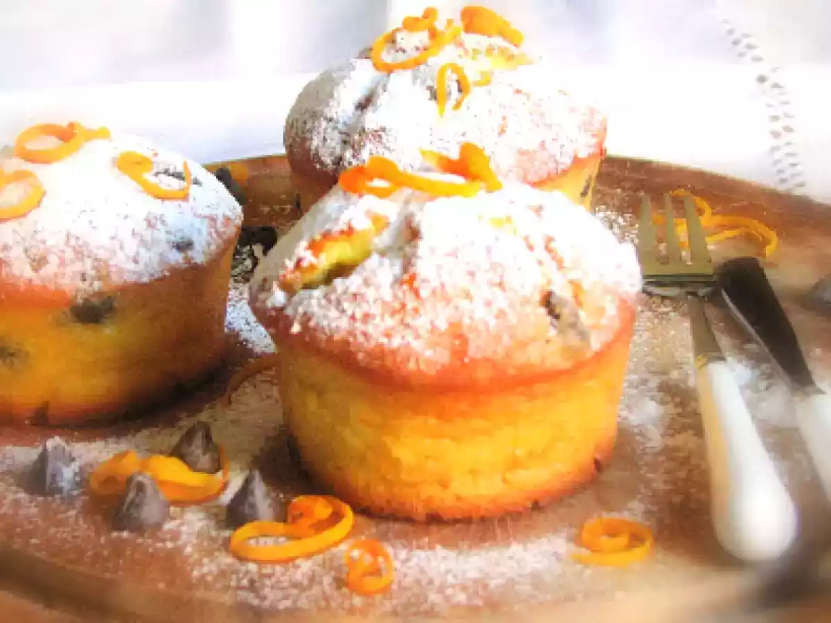 TORTINE ALL'ARANCIA E GOCCE DI CIOCCOLATO FONDENTE