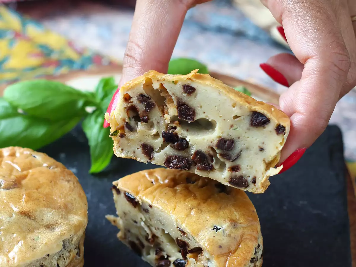 Tortini salati con olive e Philadelphia in friggitrice ad aria - foto 2