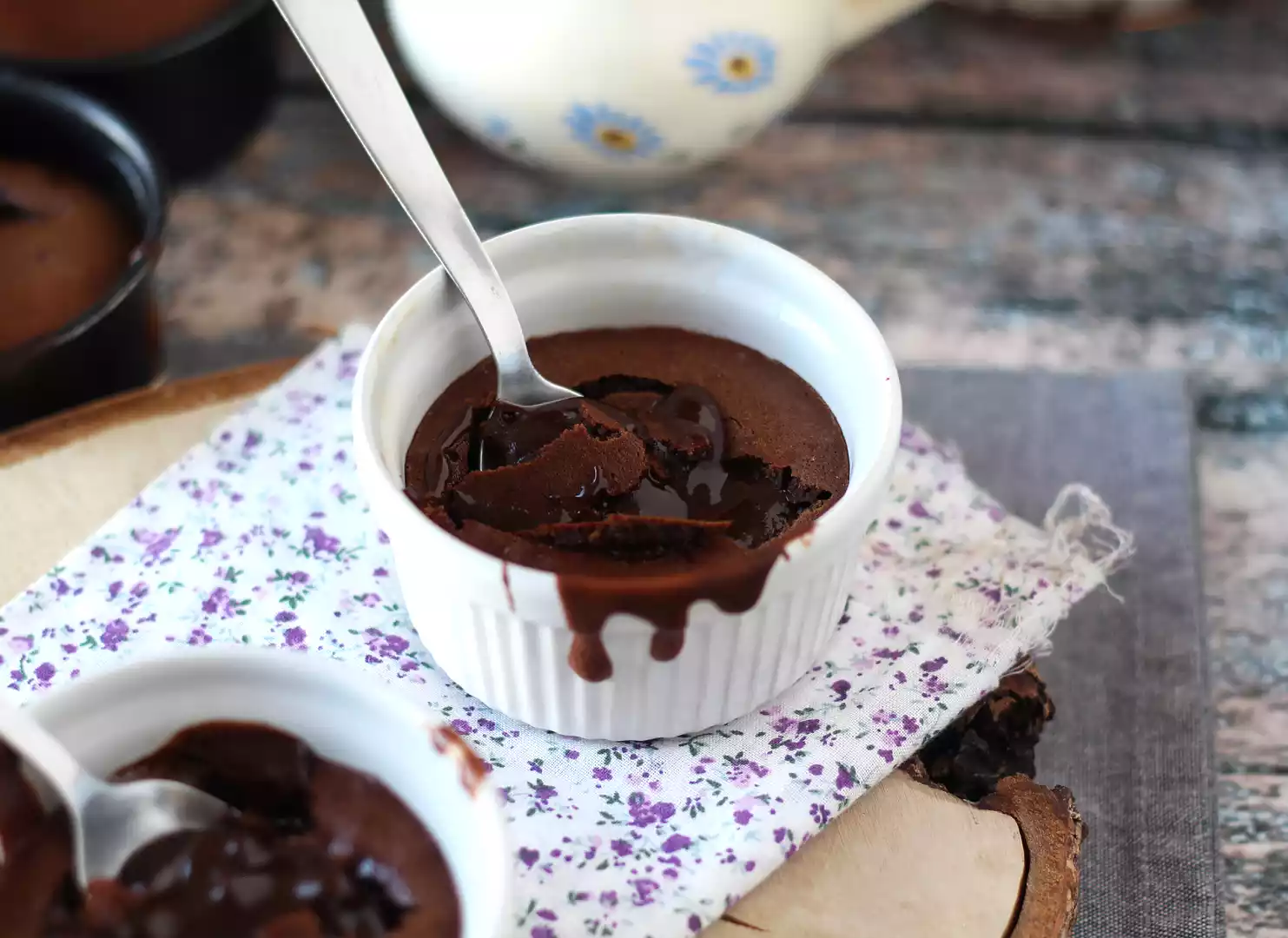 Tortino al cioccolato in friggitrice ad aria: il dolce dal cuore cremoso pronto in 15 minuti!