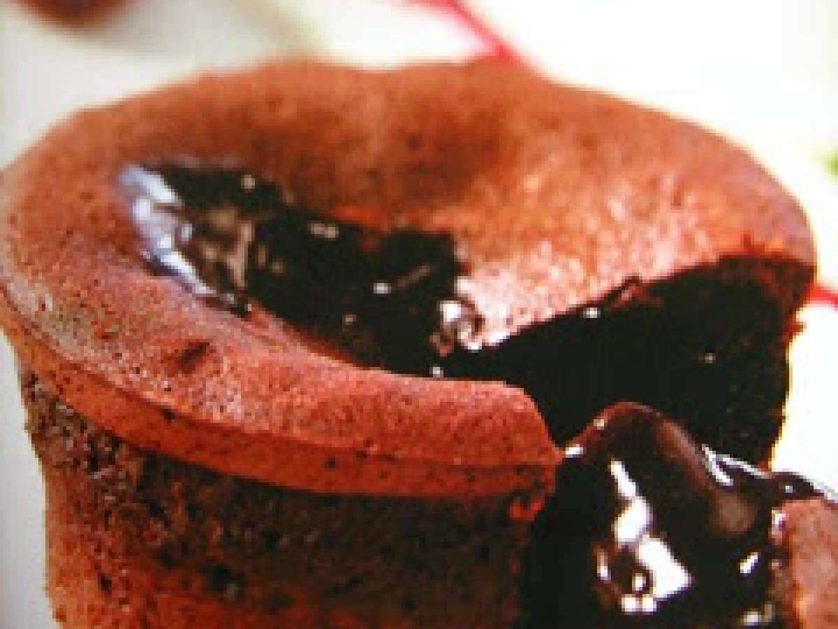 Tortino di cioccolato con cuore di ciliegie