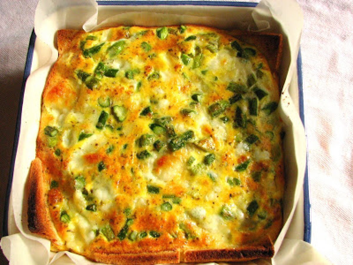 Tortino di pane e asparagi
