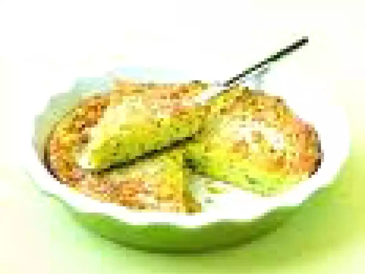 Tortino di zucchine, uova sode, prosciutto cotto e emmenthal