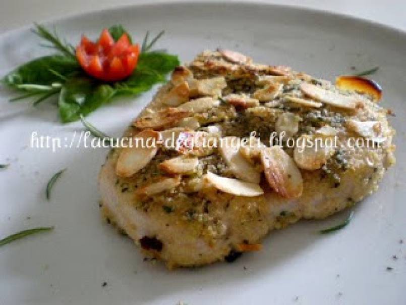 Trancio di Pesce Spada in crosta di mandorle aromatiche