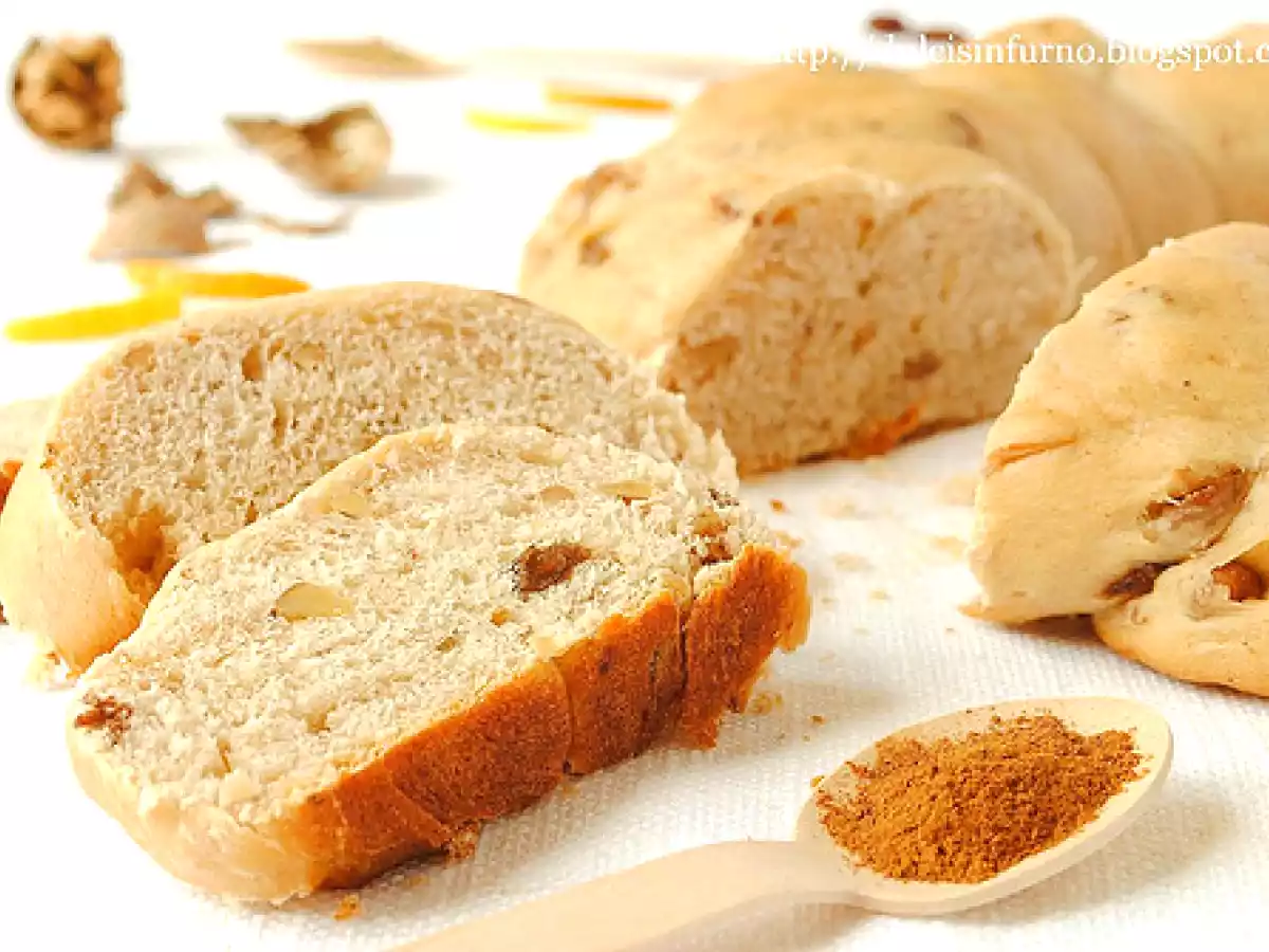 Treccia-Ciambella con Noci, Uvetta, Zenzero e Cannella - foto 3