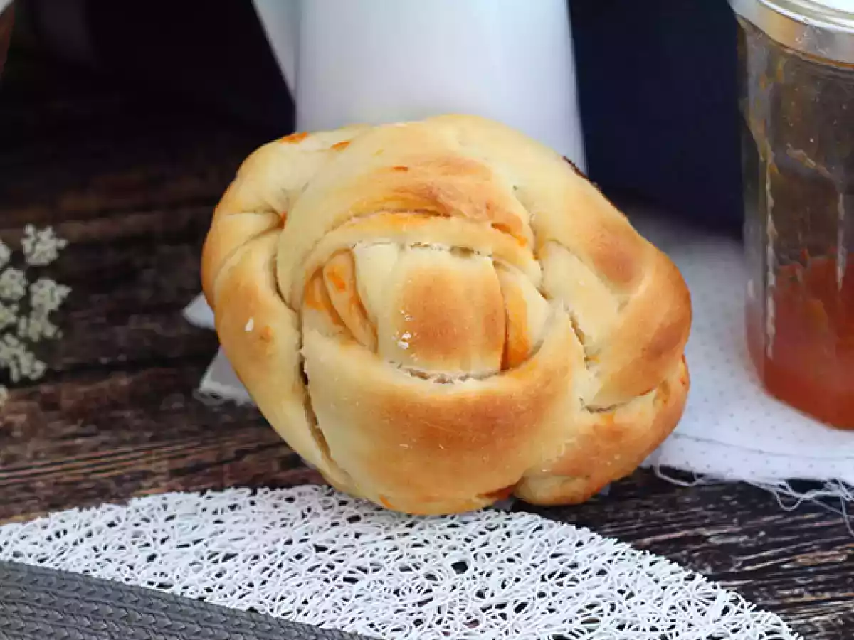 Treccine di brioche all'albicocca - foto 3