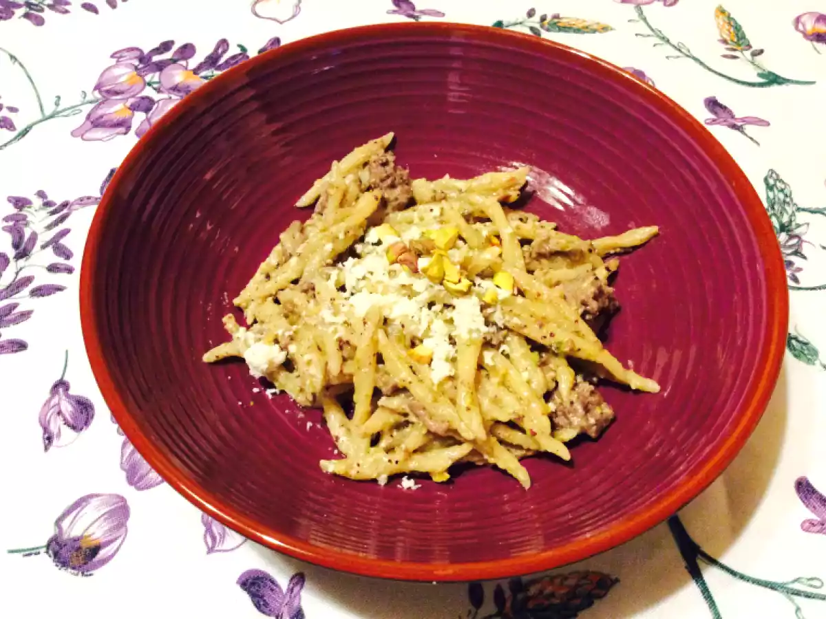 Trofie al pesto di pistacchio e ragù bianco - foto 7