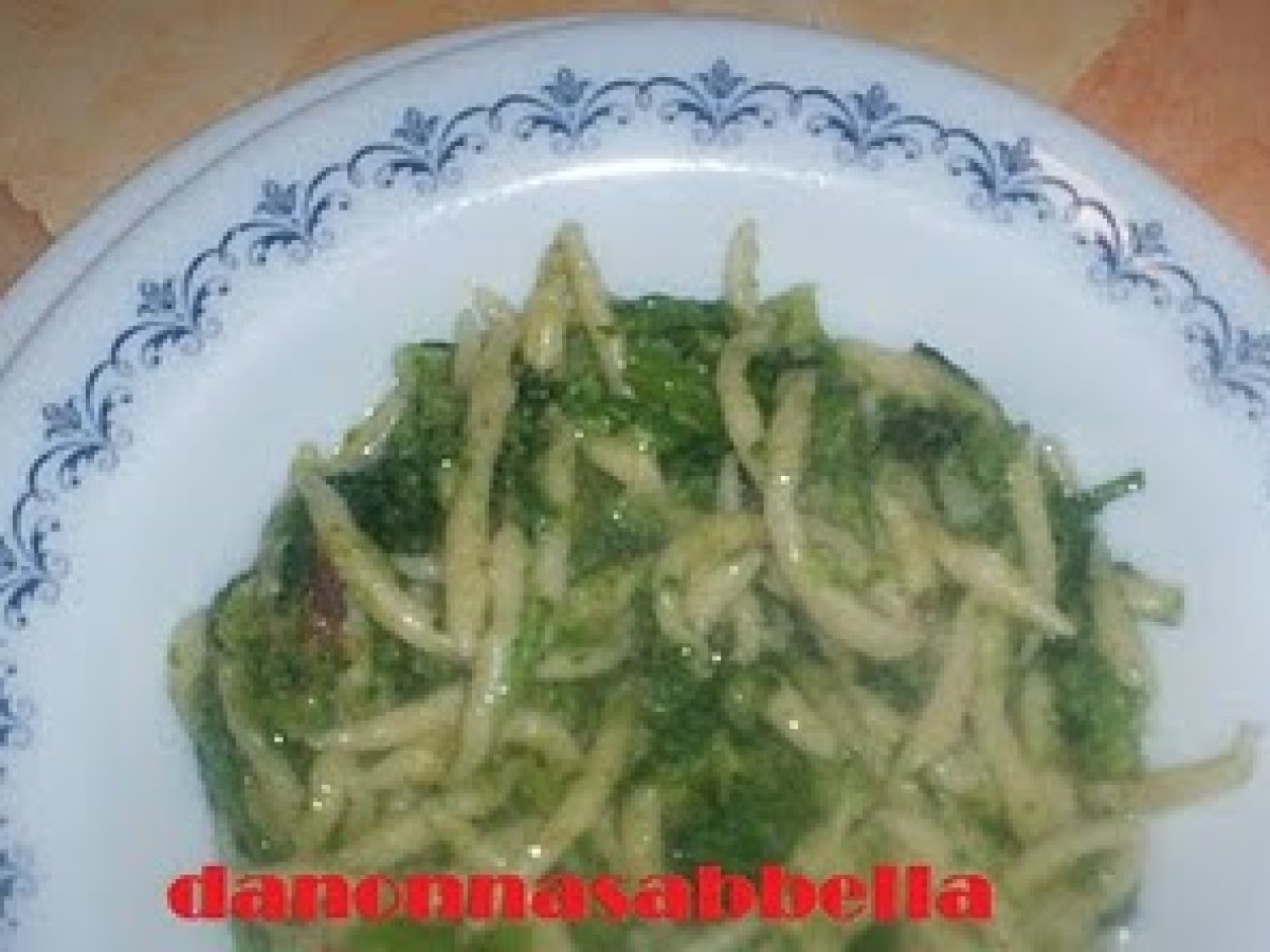 TROFIE FATTE IN CASA CON CIME DI RAPA - foto 3