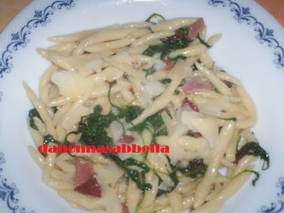 TROFIE FATTE IN CASA CON RUCOLA E SPECK