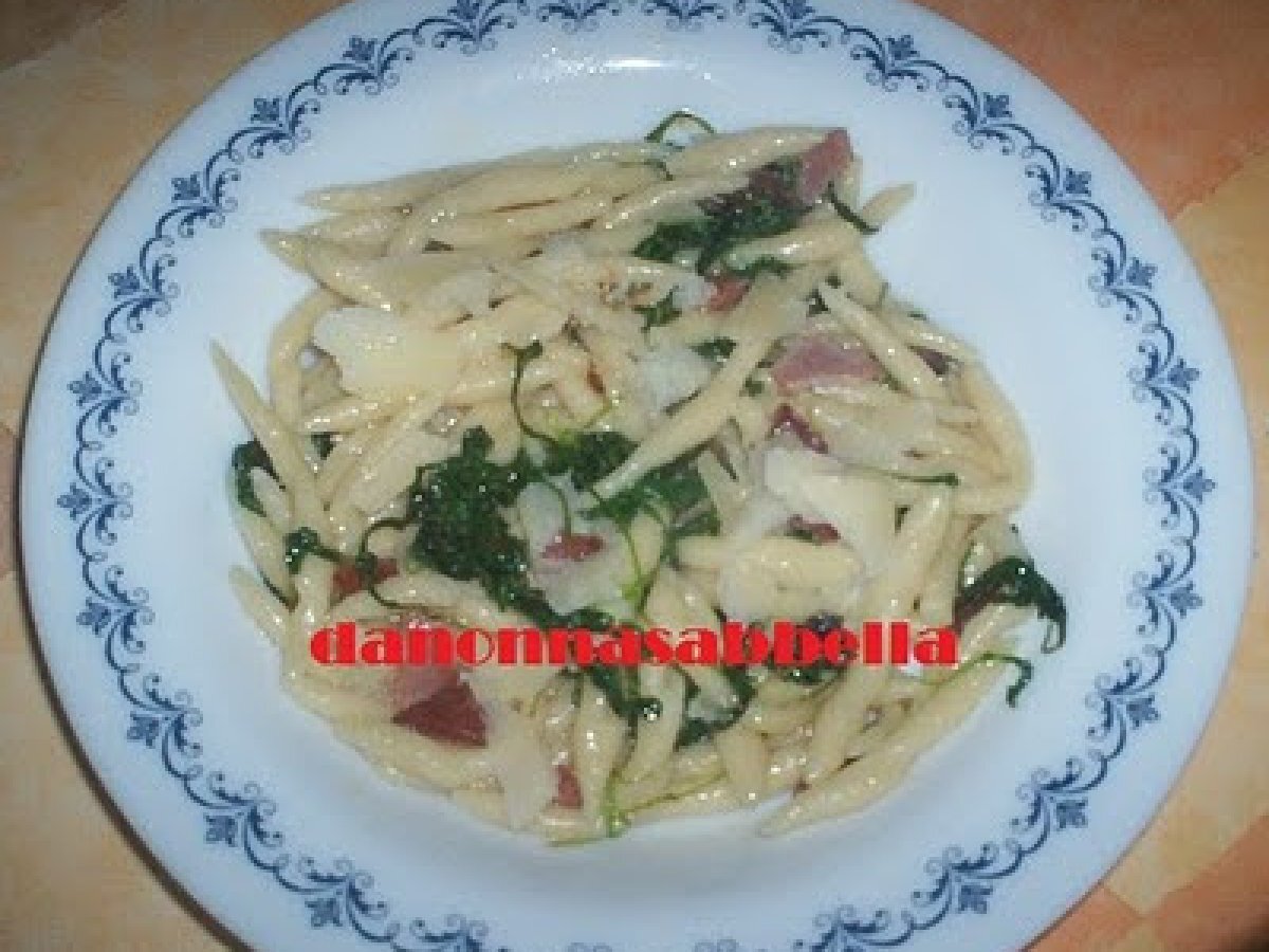 TROFIE FATTE IN CASA CON RUCOLA E SPECK - foto 2