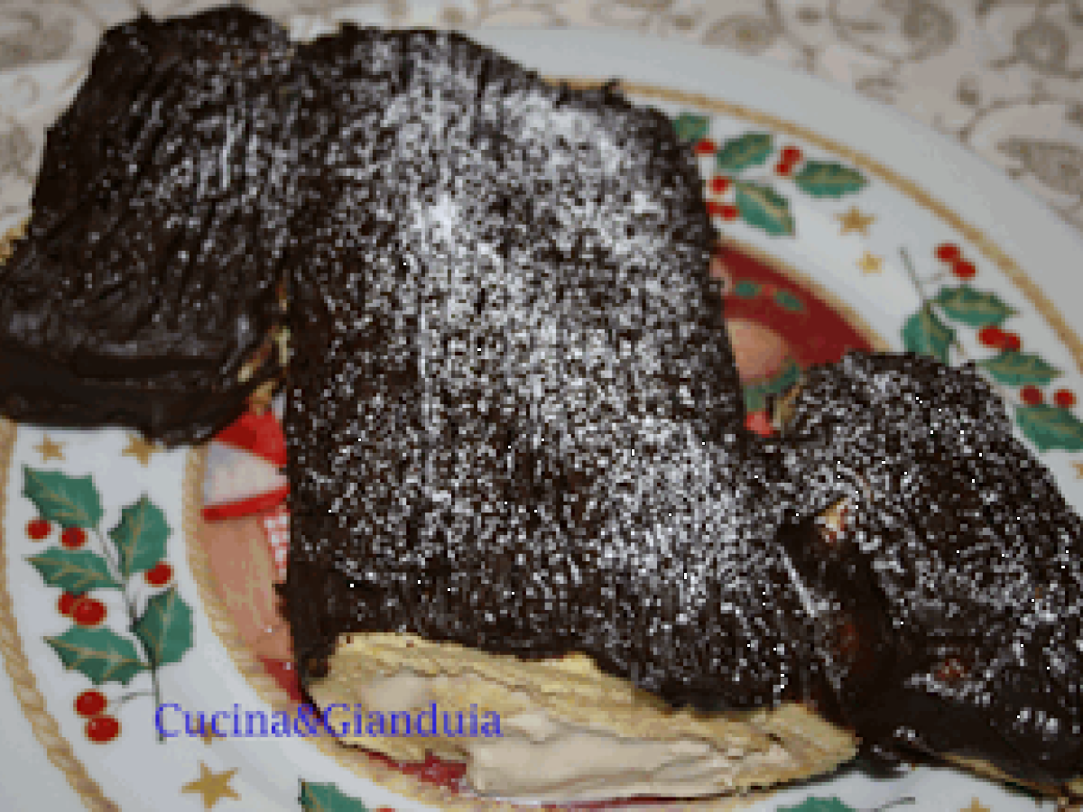 Tronchetto con crema chantilly alla nocciola