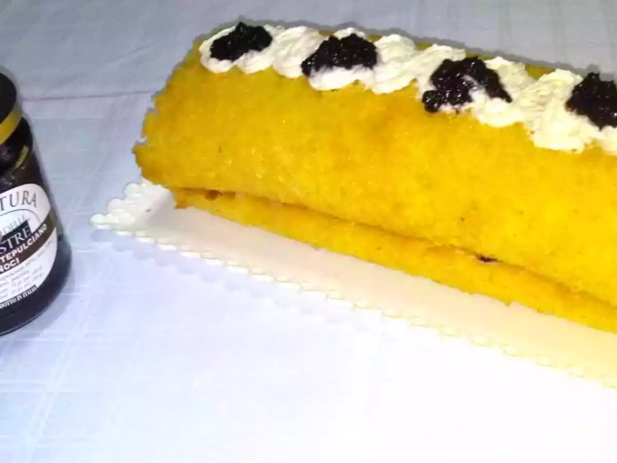 Tronchetto con ricotta di bufala e confettura di Uva Montepulciano e noci