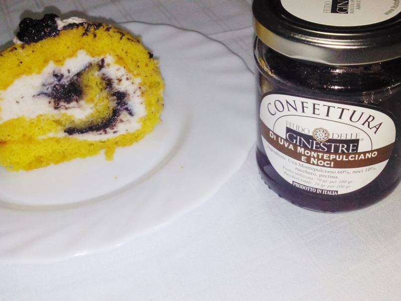 Tronchetto con ricotta di bufala e confettura di Uva Montepulciano e noci - foto 2