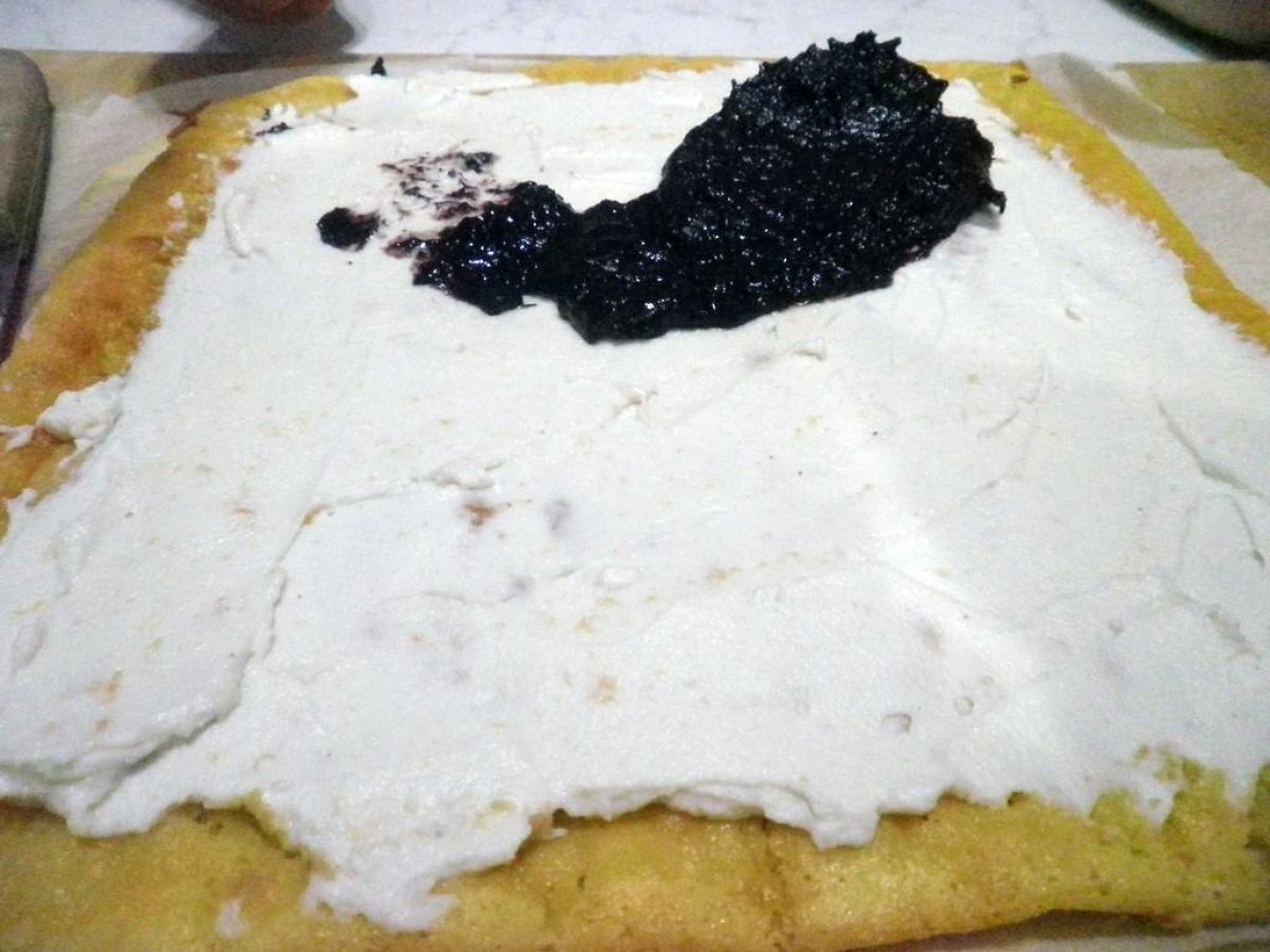 Tronchetto con ricotta di bufala e confettura di Uva Montepulciano e noci - foto 4