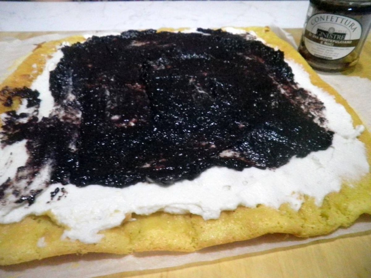 Tronchetto con ricotta di bufala e confettura di Uva Montepulciano e noci - foto 5