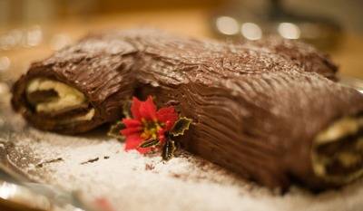 Tronchetto Di Natale Con Marmellata Di Castagne.Tronchetto Di Natale Bimby Ricette Del Tronchetto Di Natale Al Cioccolato Ricetta Petitchef