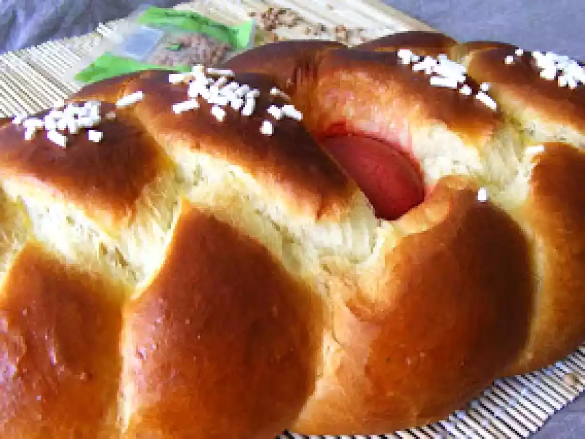 Tsoureki greco per la Pasqua di casa mia.