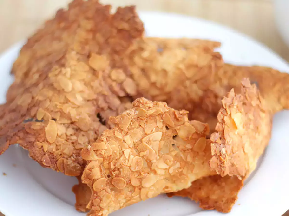 Tuiles alle mandorle: le cialde francesi croccanti perfette per ogni dessert - foto 3