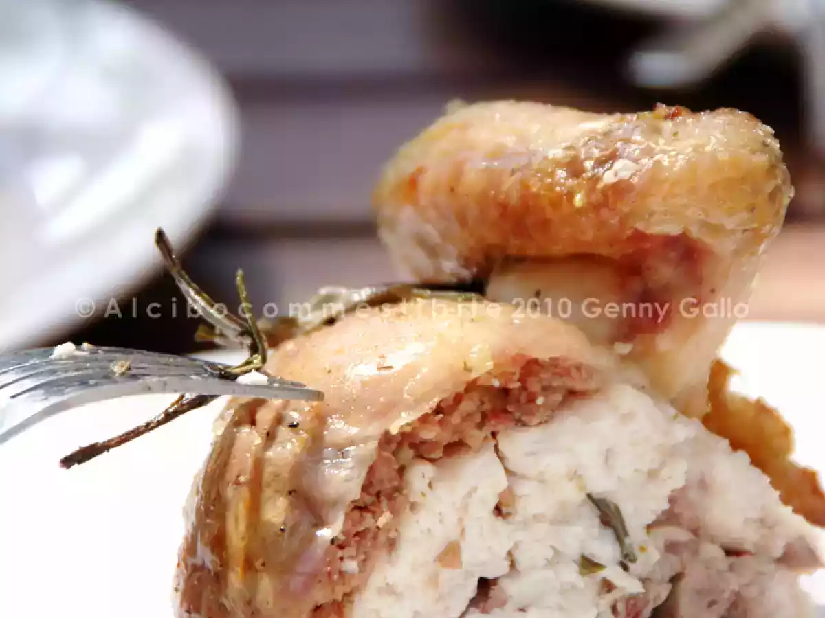 Un pollo ripieno sottopelle!